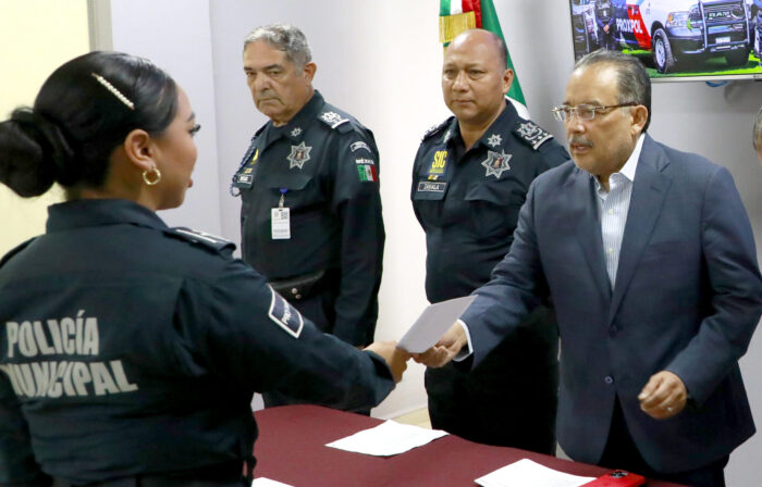 Reconocen Autoridades De Escobedenses Desempeño De Policías Por Hechos Destacados Noticias 7287